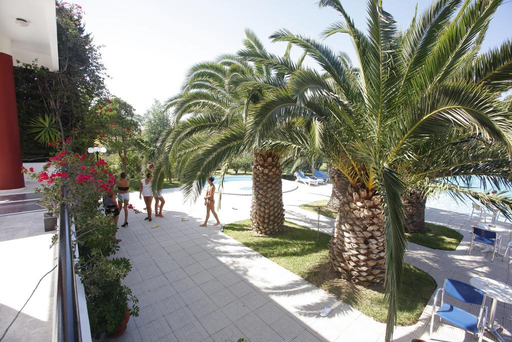 מרמרי Nina Hotel מראה חיצוני תמונה
